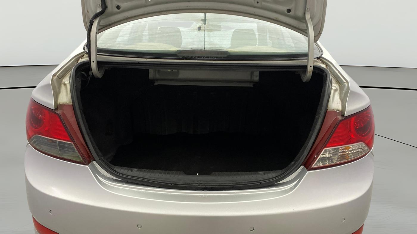 2013 Hyundai Verna FLUIDIC 1.6 CRDI EX, Diesel, Manual, 1,34,450 km, Boot Open Zoomed View