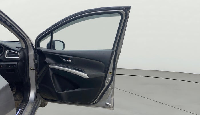 2017 Maruti S Cross ZETA 1.3, Diesel, Manual, 75,214 km, RHS Front Door