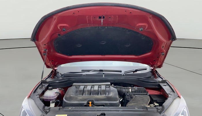 2023 Mahindra XUV700 AX 7 LUXURY P AT 7 STR, Petrol, Automatic, 4,791 km, Open Bonet