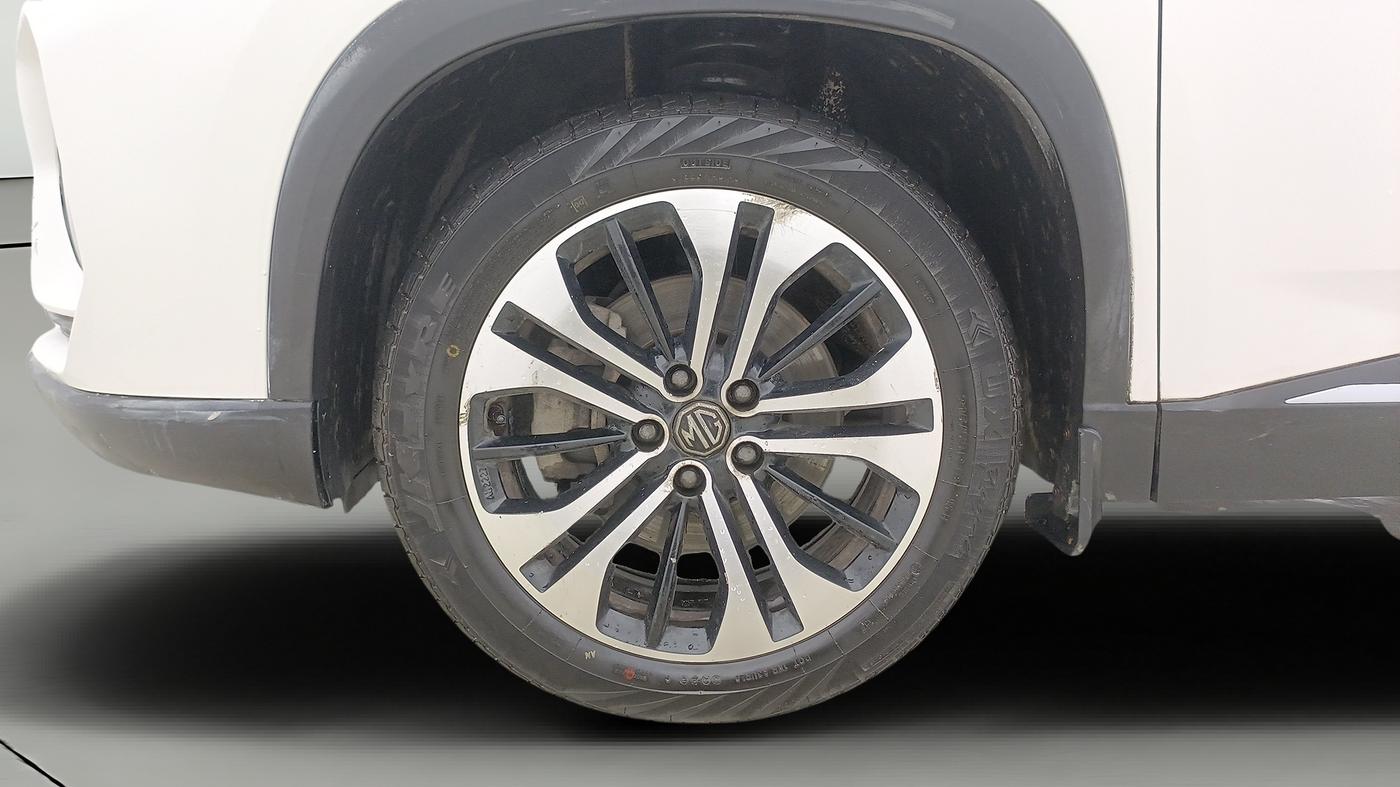 2021 MG HECTOR PLUS SELECT 2.0 DIESEL TURBO MT 7-STR, Diesel, Manual, 87,145 km, Left Front Wheel
