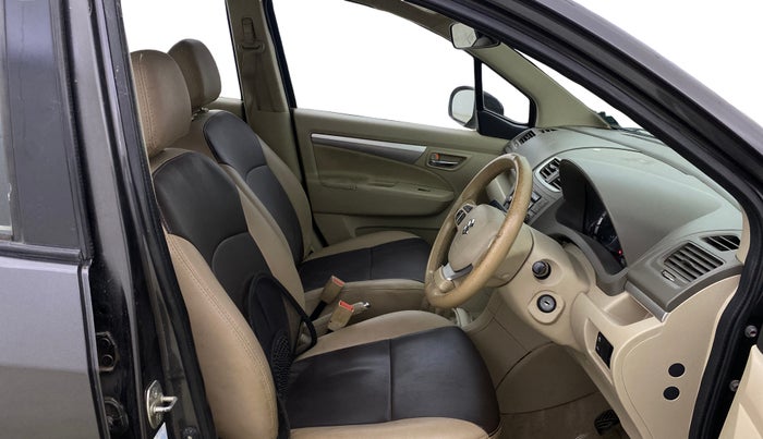 2016 Maruti Ertiga VXI, Petrol, Manual, 35,044 km, Right Side Front Door Cabin