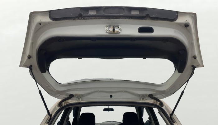 2016 Maruti Swift VXI, Petrol, Manual, 46,012 km, Boot Door Open