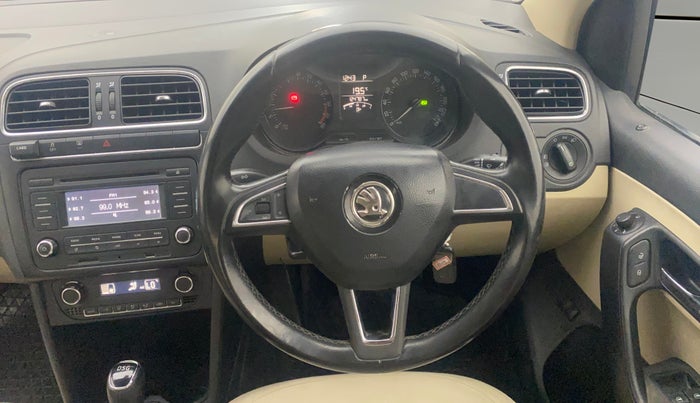 2018 Skoda Rapid AMBITION 1.5 TDI AT, Diesel, Automatic, 1,24,743 km, Steering Wheel Close Up