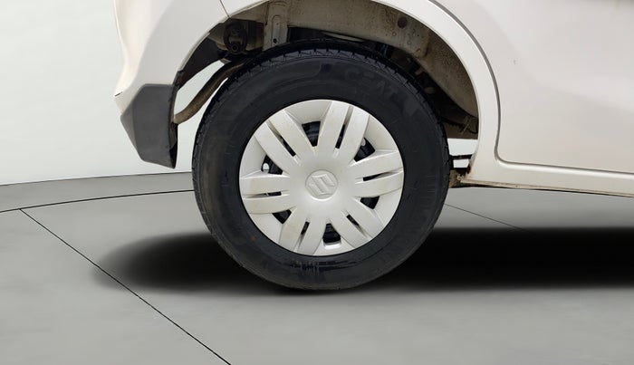 2022 Maruti Alto LXI O, Petrol, Manual, 39,541 km, Right Rear Wheel