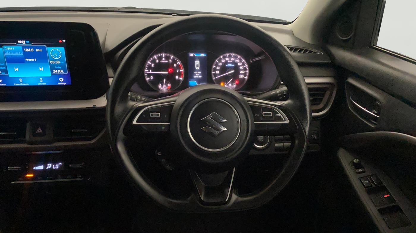 2024 Maruti BREZZA ZXI SMART HYBRID , Petrol, Manual, 56,225 km, Steering Wheel Close Up