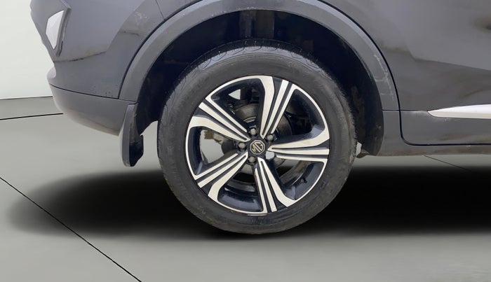 2023 MG ASTOR SHARP 1.5 MT, Petrol, Manual, 22,394 km, Right Rear Wheel
