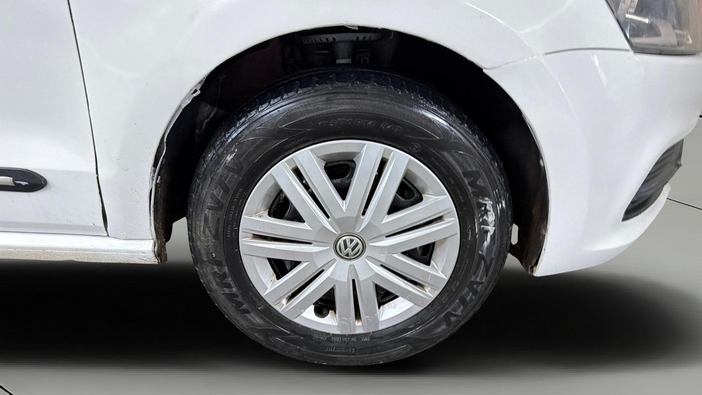 2019 Volkswagen Polo TRENDLINE 1.0L, Petrol, Manual, 48,807 km, Right Front Wheel
