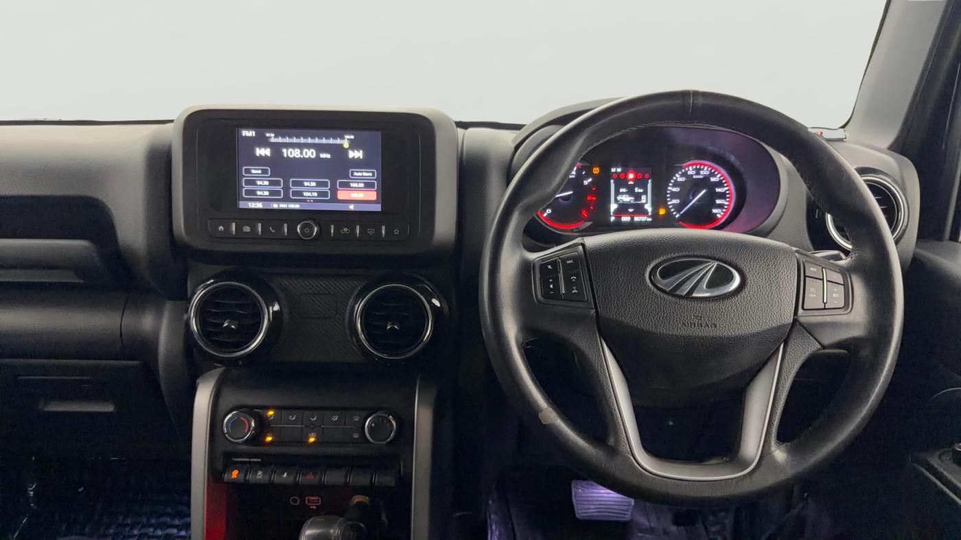 2022 Mahindra Thar LX PETROL HT 4WD AT, Petrol, Automatic, 36,737 km, Steering Wheel Close Up