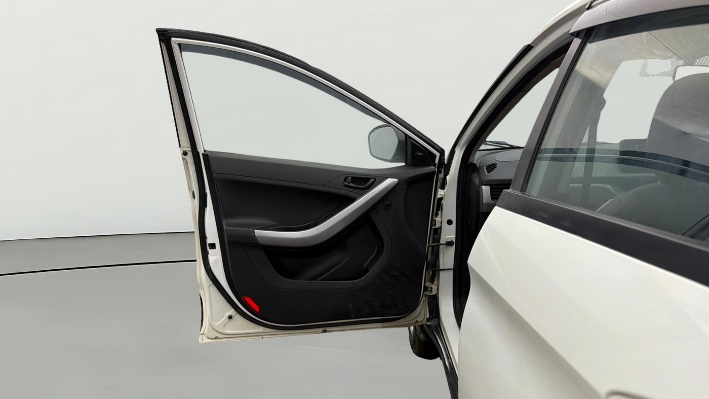 2023 Tata NEXON XE PETROL, Petrol, Manual, 25,429 km, LHS Front Door