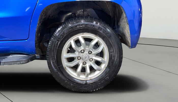 2016 Mahindra TUV300 T8, Diesel, Manual, 81,481 km, Left Rear Wheel