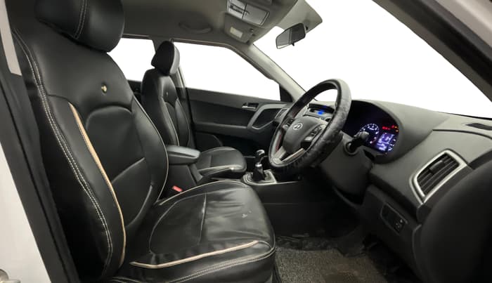 2017 Hyundai Creta SX PLUS 1.6 PETROL, Petrol, Manual, 60,821 km, Right Side Front Door Cabin