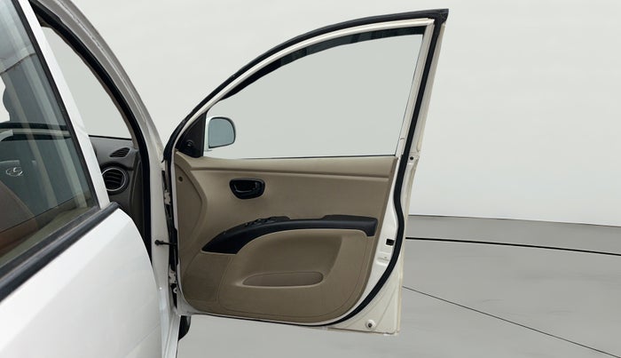 2016 Hyundai i10 MAGNA 1.1, Petrol, Manual, 39,842 km, RHS Front Door