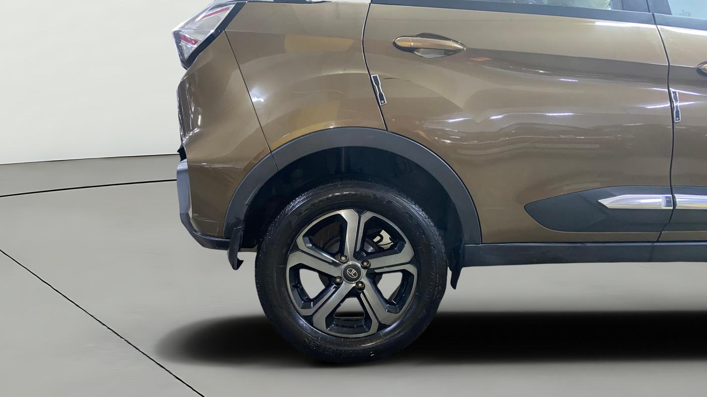 2023 Tata NEXON  XZA Plus LUXS Jet, Petrol, Automatic, 26,626 km, Right Rear Wheel