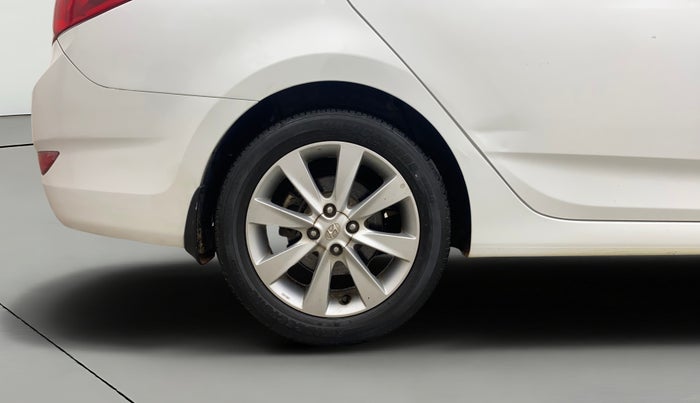 2013 Hyundai Verna FLUIDIC 1.6 CRDI SX, Diesel, Manual, 58,346 km, Right Rear Wheel