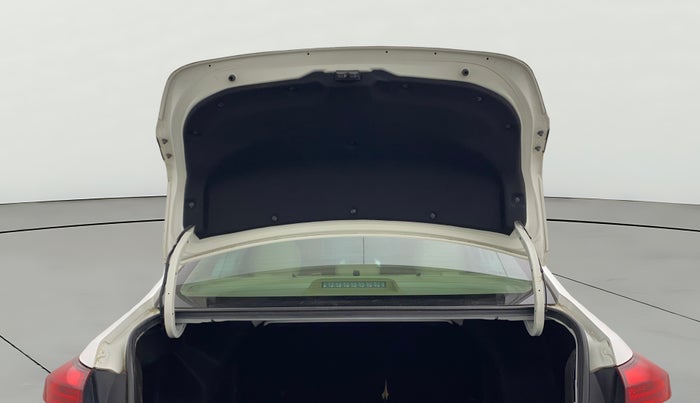 2018 Toyota YARIS VX CVT, Petrol, Automatic, 77,980 km, Boot Door Open