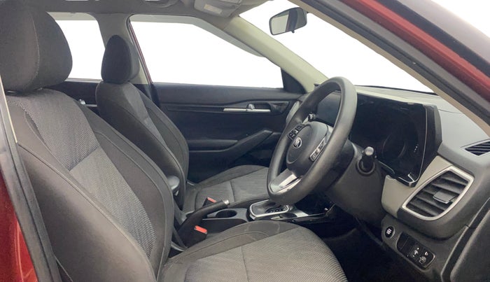 2019 KIA SELTOS HTK PLUS AT 1.5 DIESEL, Diesel, Automatic, 87,807 km, Right Side Front Door Cabin