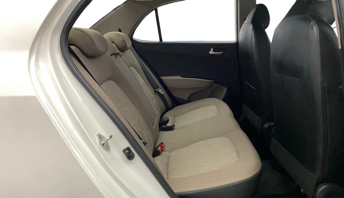 2015 Hyundai Xcent S 1.2, Petrol, Manual, 20,372 km, Right Side Rear Door Cabin