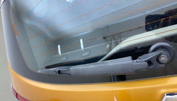 2020 Renault TRIBER RXZ AMT, Petrol, Automatic, 43,310 km, Rear Wiper