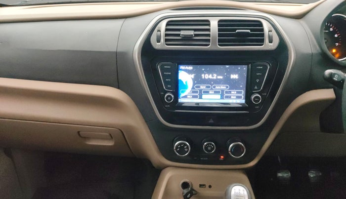 2019 Mahindra TUV300 T10, Diesel, Manual, 61,847 km, Air Conditioner