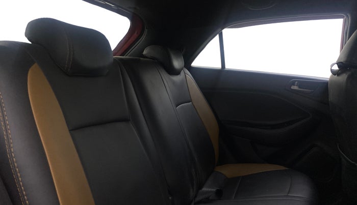 2016 Hyundai i20 Active 1.2 SX, Petrol, Manual, 70,446 km, Right Side Rear Door Cabin