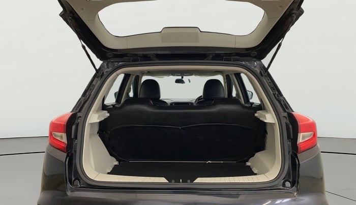2023 Mahindra XUV300 W4 1.2 PETROL, Petrol, Manual, 52,472 km, Boot Open Zoomed View