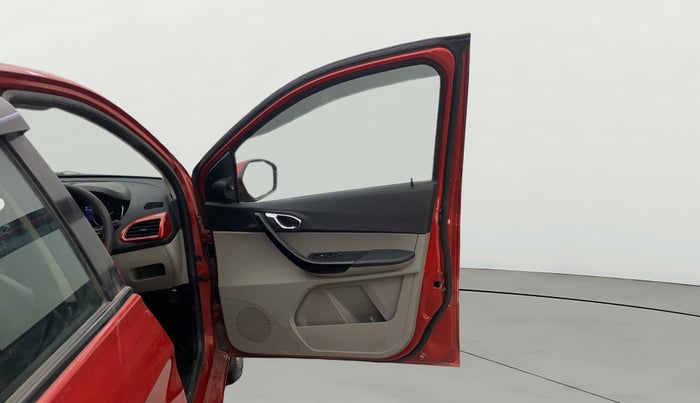 2018 Tata Tiago XZA PETROL, Petrol, Automatic, 41,941 km, RHS Front Door