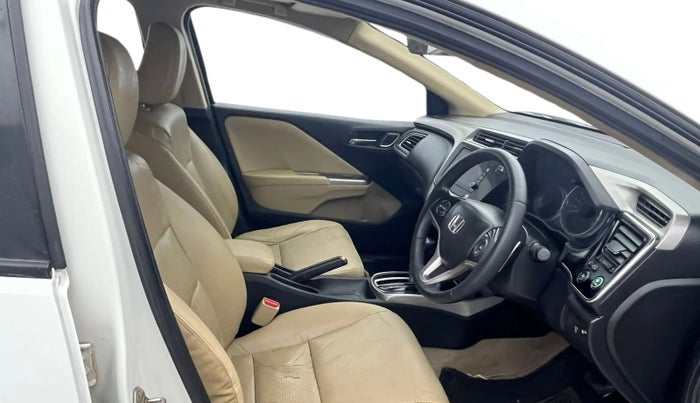 2017 Honda City 1.5L I-VTEC ZX CVT, Petrol, Automatic, 68,384 km, Right Side Front Door Cabin