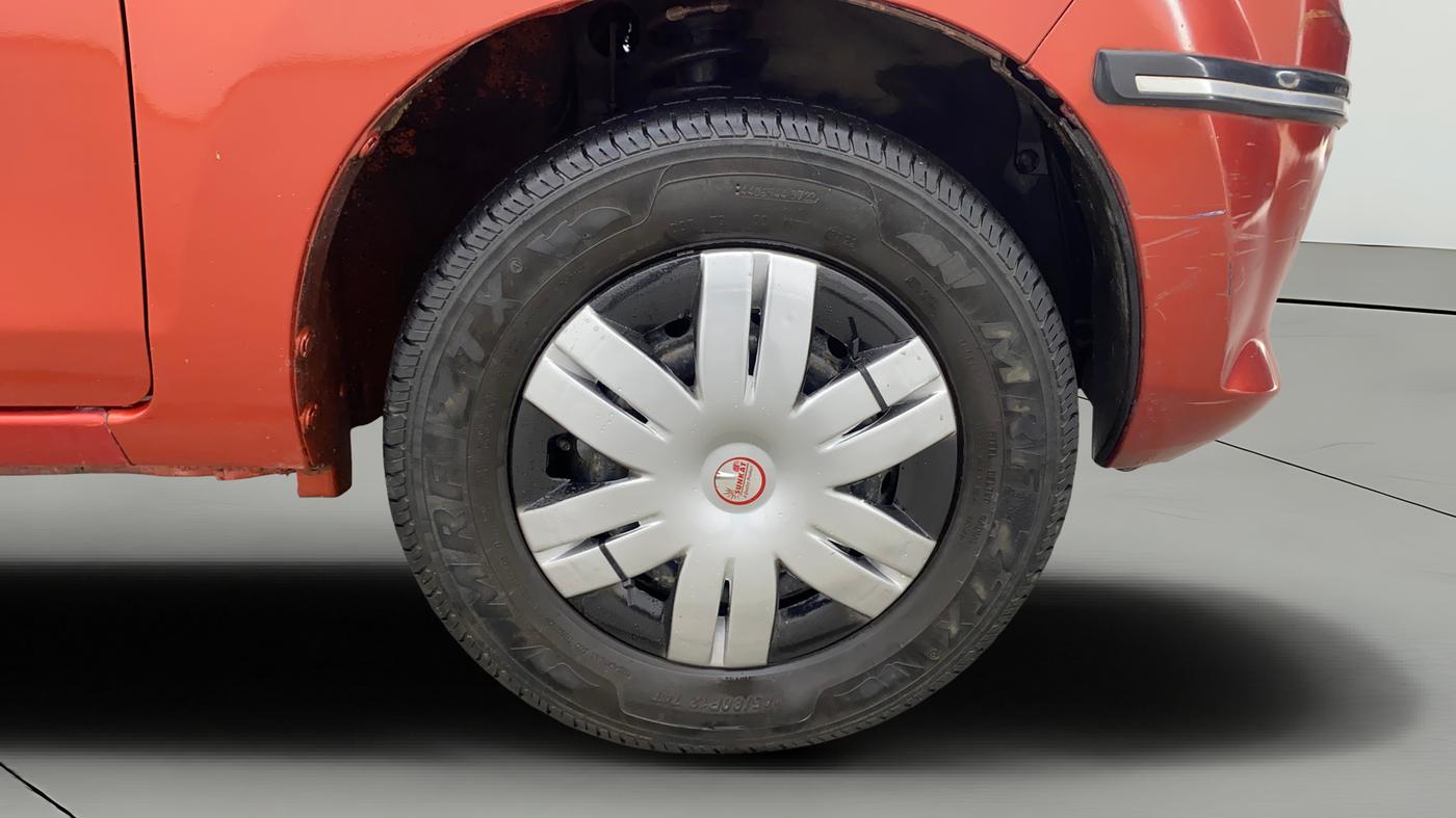 2012 Maruti Alto 800 LXI, Petrol, Manual, 61,107 km, Right Front Wheel