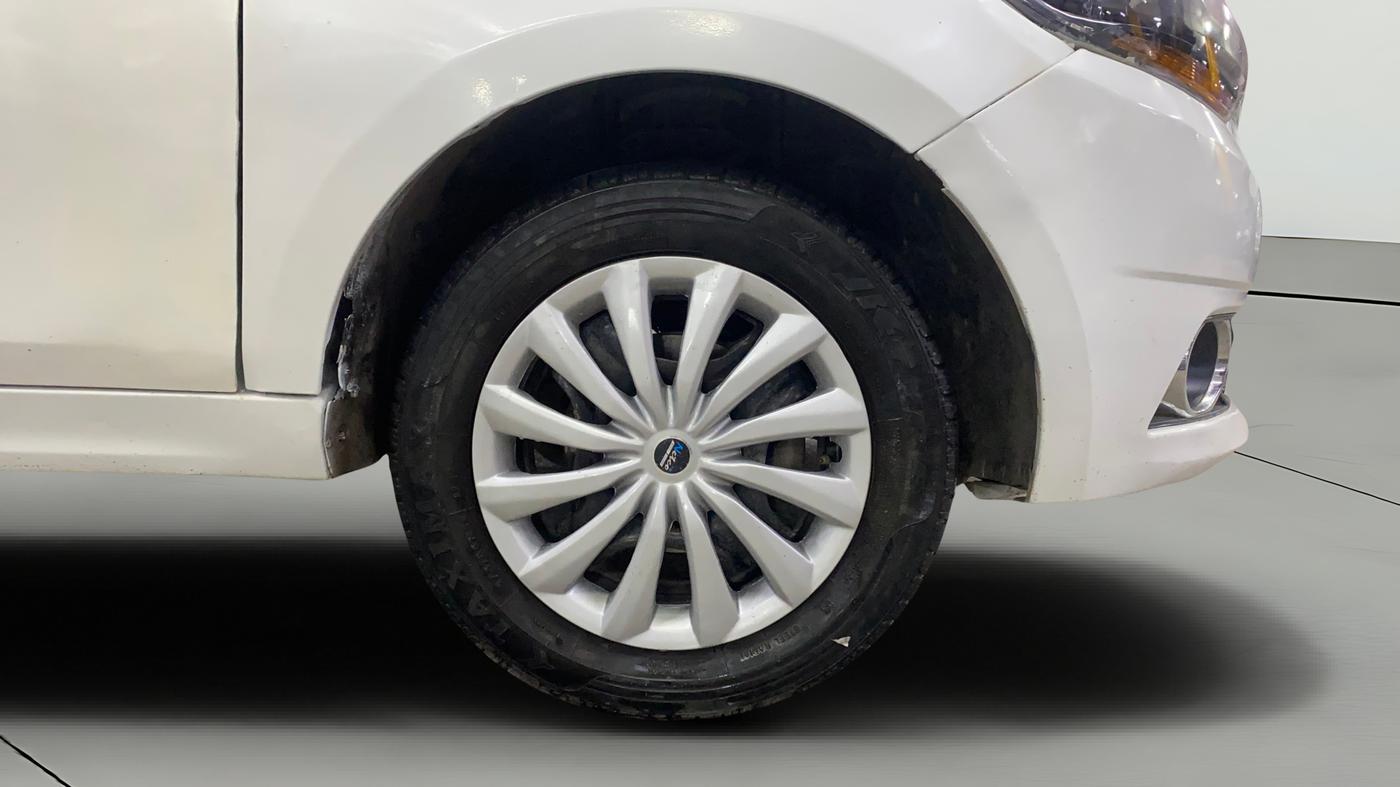 2018 Tata Tiago XZA PETROL, Petrol, Automatic, 1,14,686 km, Right Front Wheel