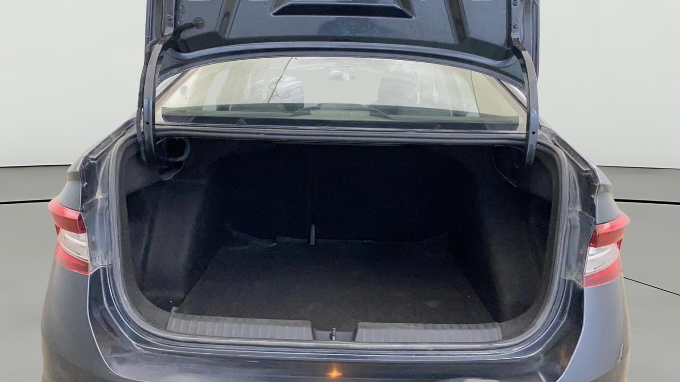 2022 Skoda SLAVIA AMBITION 1.0L TSI MT, Petrol, Manual, 39,109 km, Boot Open Zoomed View