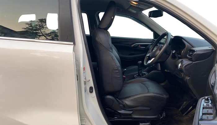 2024 Toyota URBAN CRUISER HYRYDER G NEO DRIVE, Petrol, Manual, 23,486 km, Right Side Front Door Cabin
