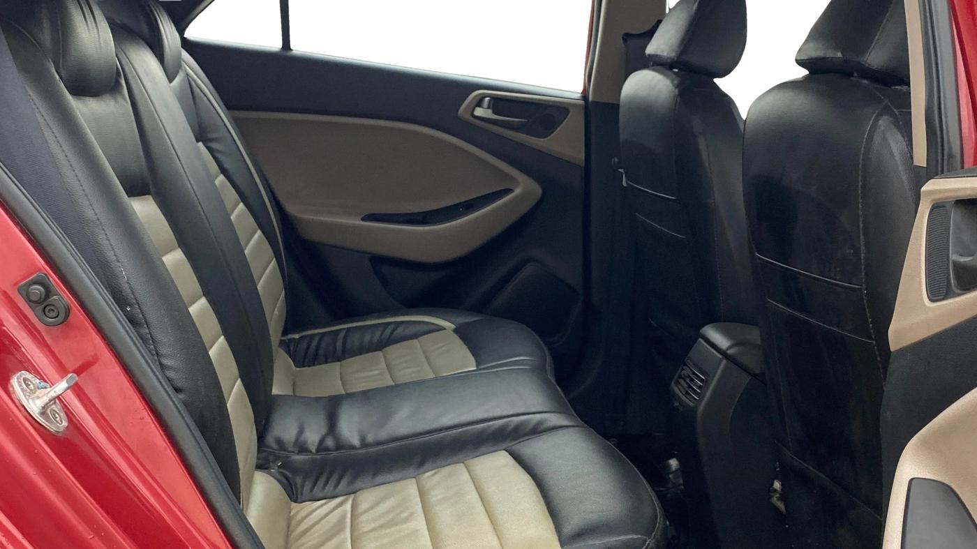 2016 Hyundai Elite i20 MAGNA 1.2, Petrol, Manual, 35,710 km, Right Side Rear Door Cabin