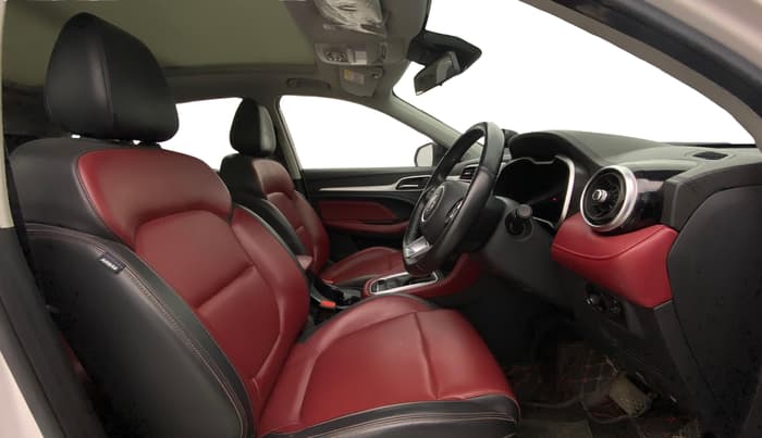 2022 MG ASTOR SAVVY 1.5 CVT S RED, Petrol, Automatic, 44,293 km, Right Side Front Door Cabin