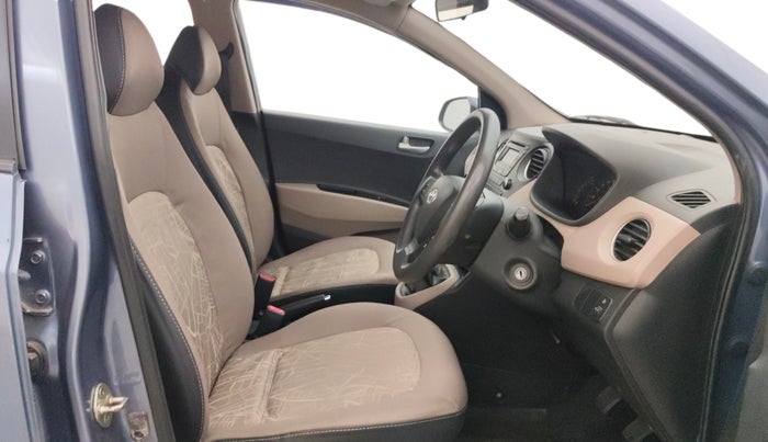 2014 Hyundai Xcent S (O) 1.2, Petrol, Manual, 64,985 km, Right Side Front Door Cabin