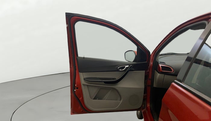 2017 Tata Tiago XZ PETROL, Petrol, Manual, 62,595 km, LHS Front Door