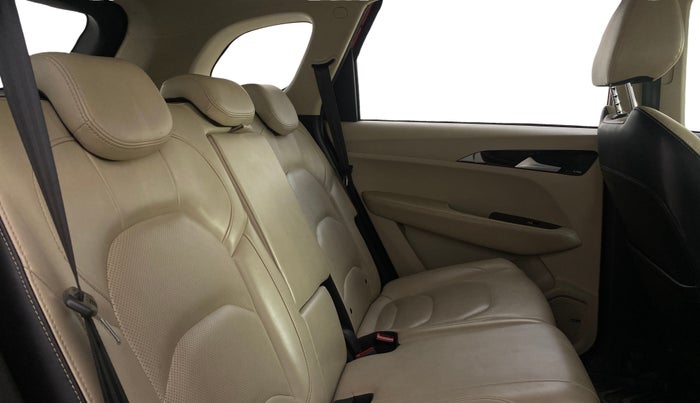 2021 MG HECTOR SHARP 1.5 PETROL CVT, Petrol, Automatic, 48,185 km, Right Side Rear Door Cabin