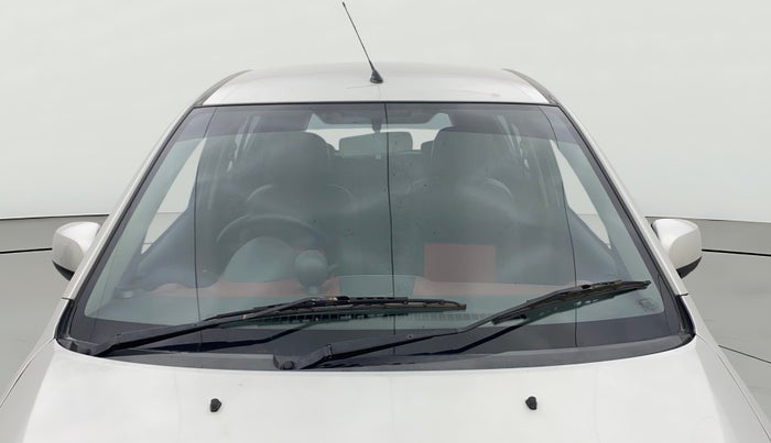 2013 Maruti Ritz VXI, Petrol, Manual, 37,215 km, Front Windshield