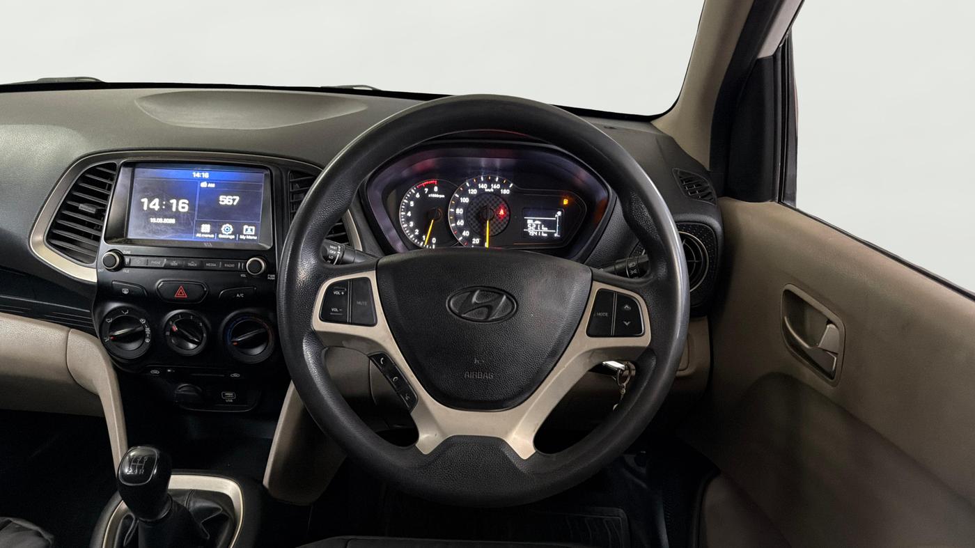 2019 Hyundai NEW SANTRO SPORTZ CNG, CNG, Manual, 79,405 km, Steering Wheel Close Up