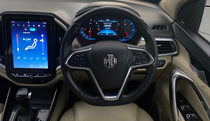 2021 MG HECTOR SHARP 1.5 PETROL CVT, Petrol, Automatic, 77,855 km, Steering Wheel Close Up