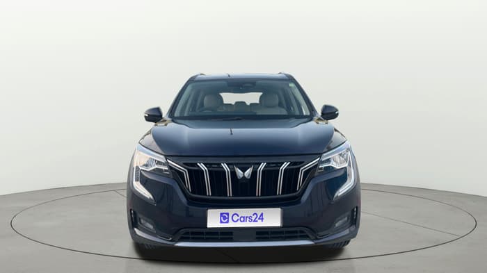 2022 Mahindra XUV700 AX 7 LUXURY P AT 7 STR, Petrol, Automatic, 44,675 km, Front