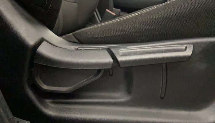2022 Hyundai VENUE S+ 1.2, Petrol, Manual, 21,053 km, Driver Side Adjustment Panel