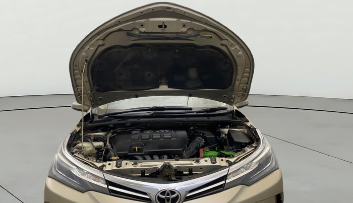 2018 Toyota Corolla Altis VL CVT PETROL, Petrol, Automatic, 1,24,098 km, Open Bonet