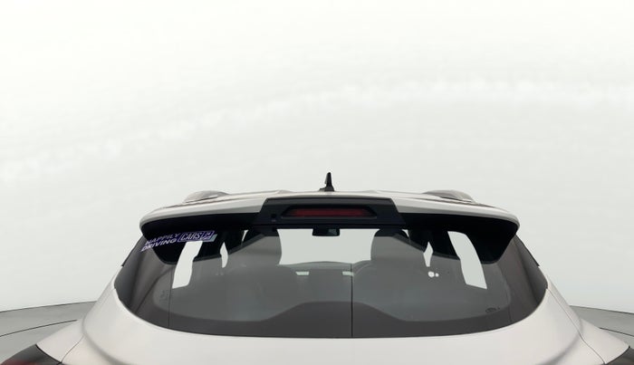 2021 Renault Kiger RXL MT, Petrol, Manual, 24,523 km, Rear Windshield