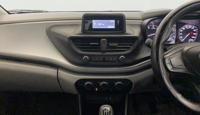 2020 Tata ALTROZ XE PETROL, Petrol, Manual, 31,679 km, Air Conditioner