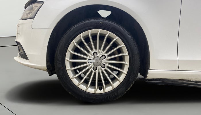 2015 Audi A4 35 TFSI PREMIUM, Petrol, Automatic, 77,610 km, Left Front Wheel