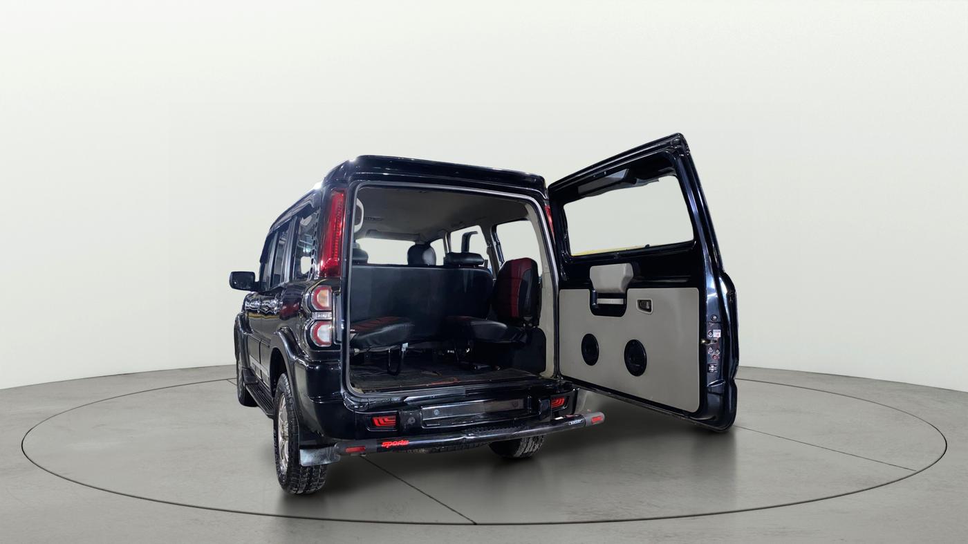 2017 Mahindra Scorpio S10, Diesel, Manual, 62,153 km, Boot Open Zoomed View