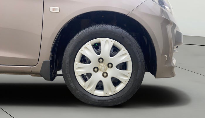 2013 Honda Brio S MT, Petrol, Manual, 26,447 km, Right Front Wheel