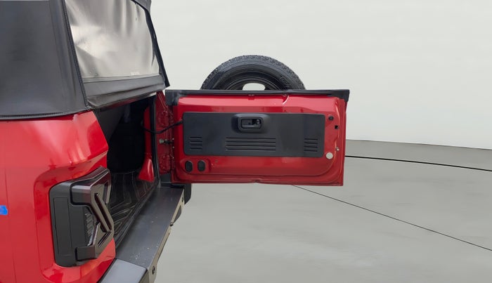 2021 Mahindra Thar LX D 4WD MT CONVERTIBLE, Diesel, Manual, 60,464 km, Boot Door Open