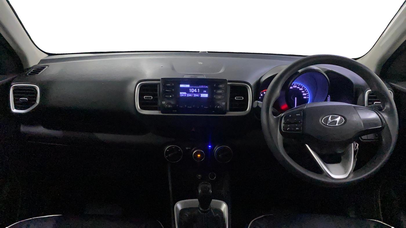 2019 Hyundai VENUE S 1.2, Petrol, Manual, 51,053 km, Dashboard