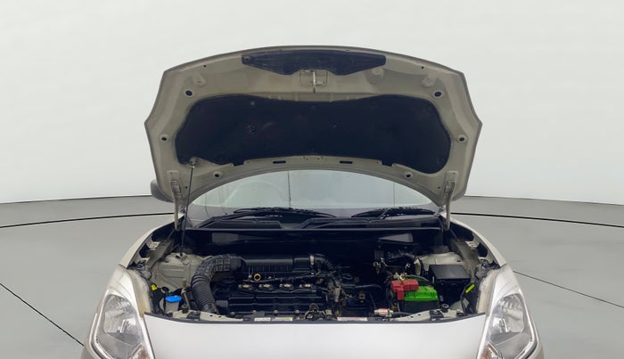 2018 Maruti Swift LXI, Petrol, Manual, 66,420 km, Open Bonet